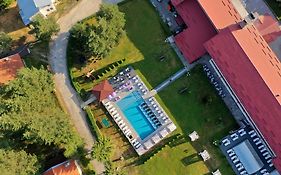 Paradise Spa Hotel